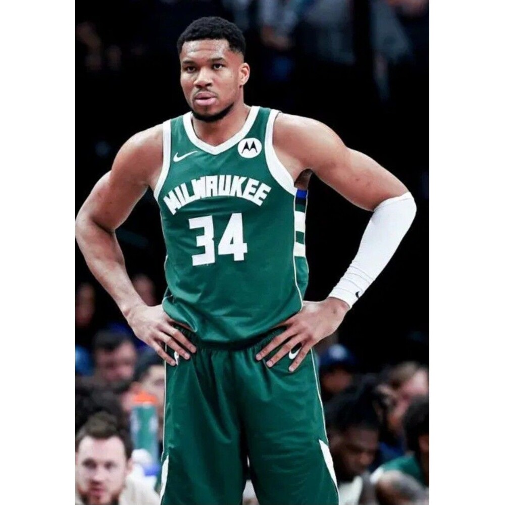 Giannis Antetokounmpo (Nike)-(Bucks)-(Green)-(Jersey)-(New Cond.)-(Size:XL)-$95 - Picture 8 of 12